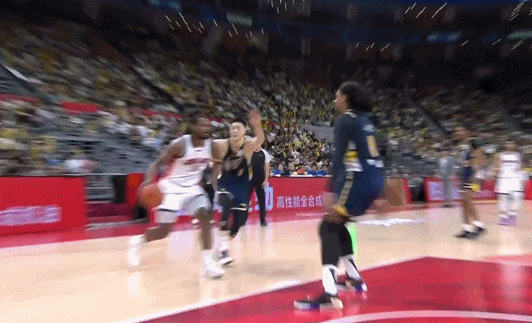 广州龙狮无缘季后赛八强 徐昕NBA邀约引关注